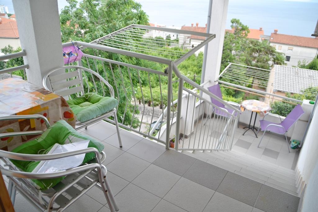Apartment Antonija With Seaview Рийека Екстериор снимка